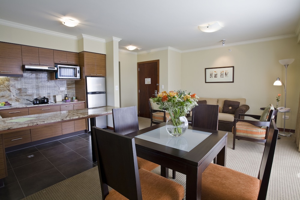 Stubel Suites and Cafe 57/69