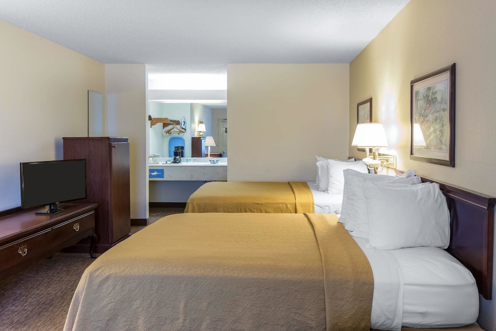 Quality Inn Cordele 10/34