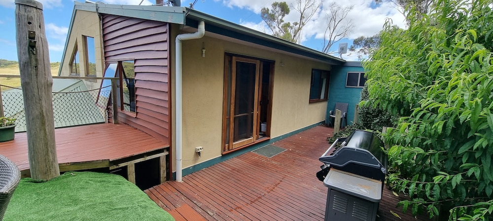 EASTERN REEF COTTAGES 8/56