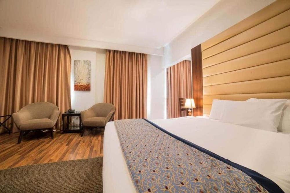 فندق جولدن توليب للأجنحة الفندقية(Golden Tulip Al Khobar Suite Hotel) 21/52