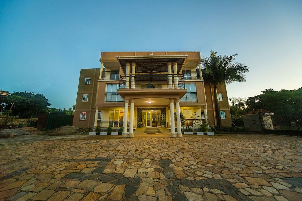 Hotel Royal Nest 5/50