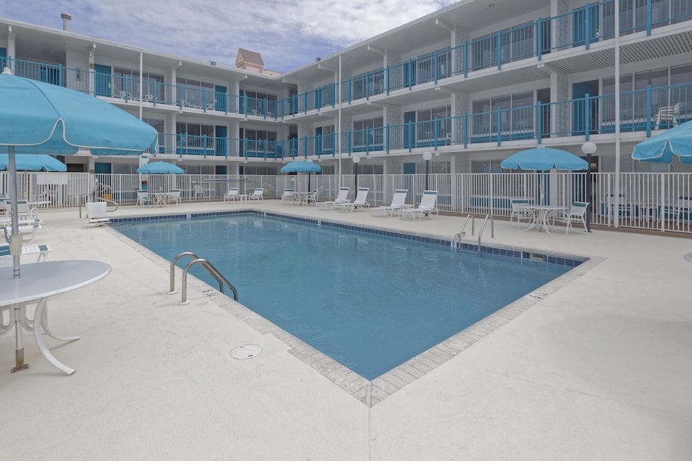 The Dunes Motel 15/40