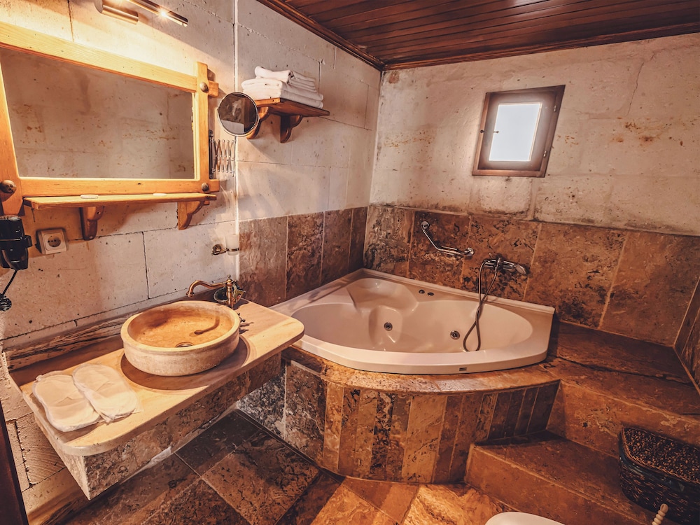 Hanzade Suites 48/50
