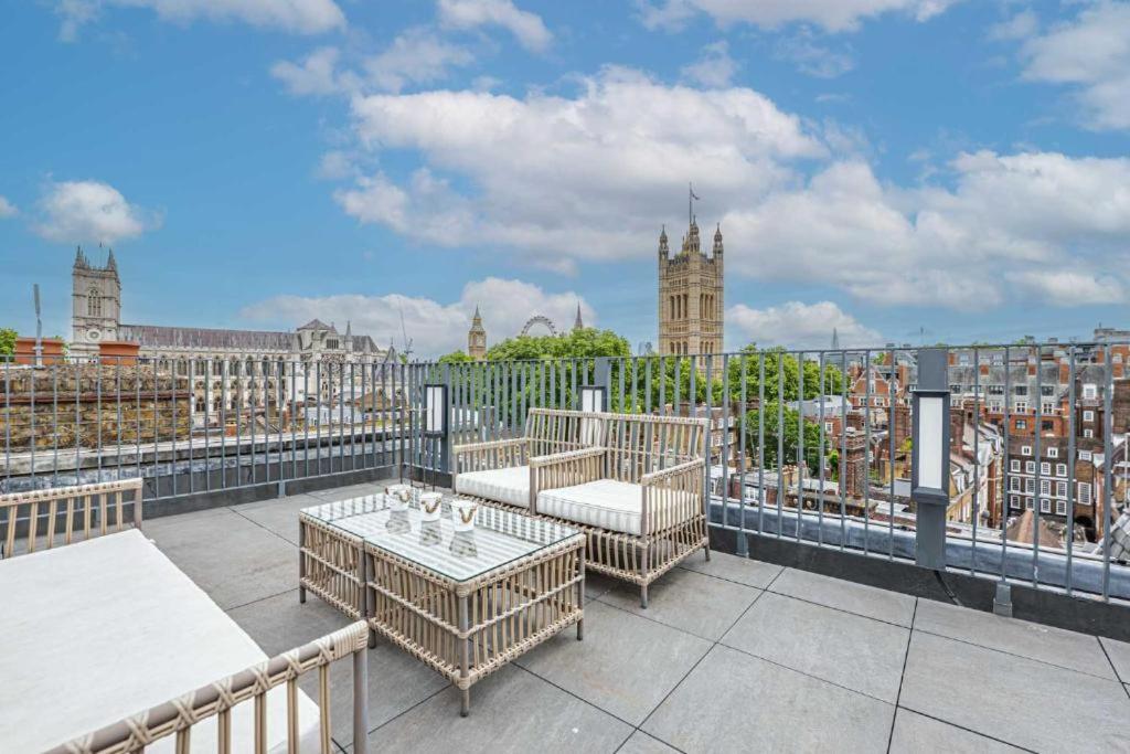 Westminster Apartments by D'Montrio 42/46