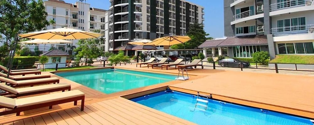 The Leisure Hotel 23/27