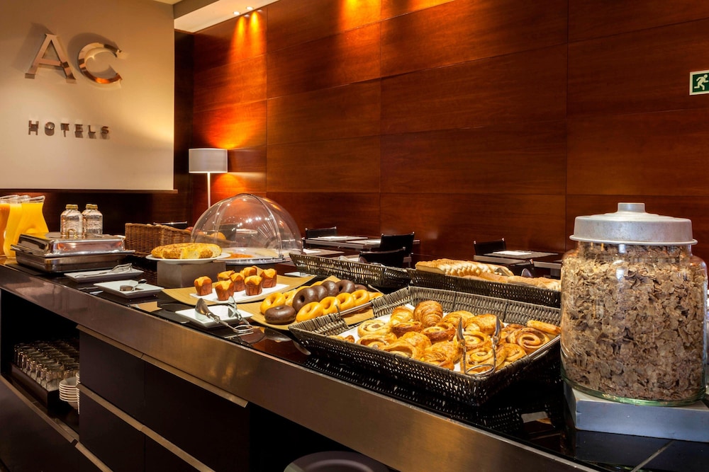 AC Hotel Alcala de Henares by Marriott 19/50