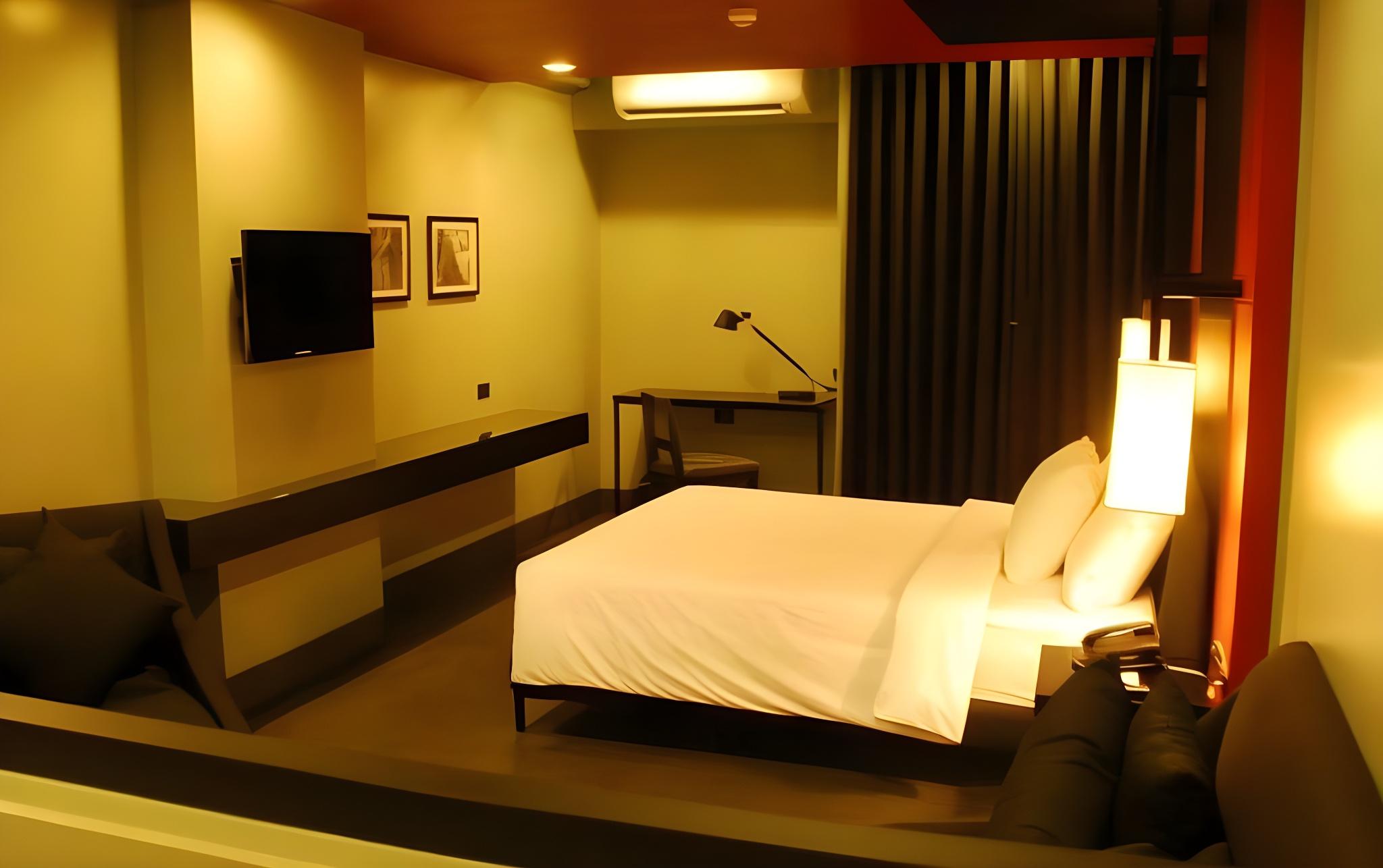 Room at Amelie Hotel Manila, MANILA