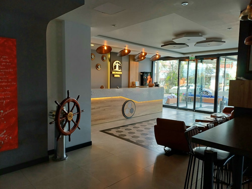 Del Puerto Hotel Aliaga 7/37