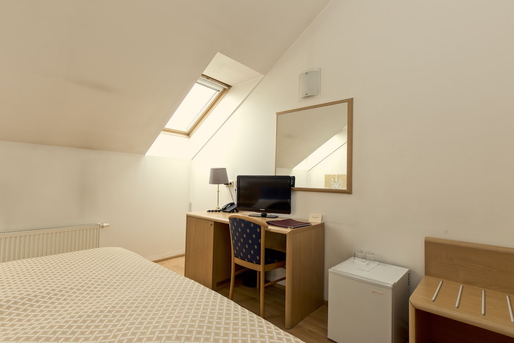Hotel Tivoli 25/36