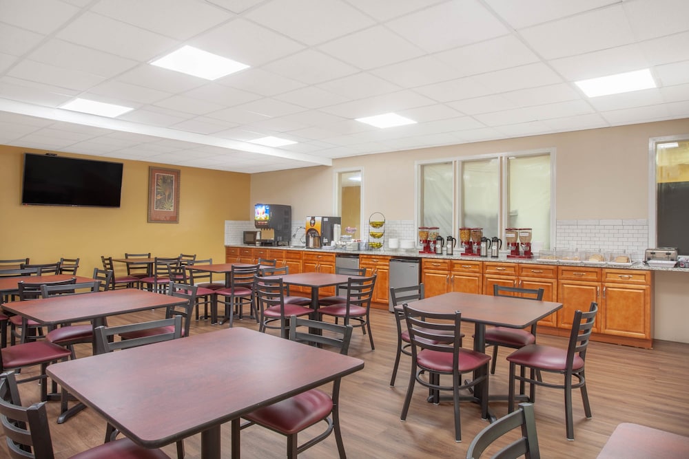restaurant-cafeteria