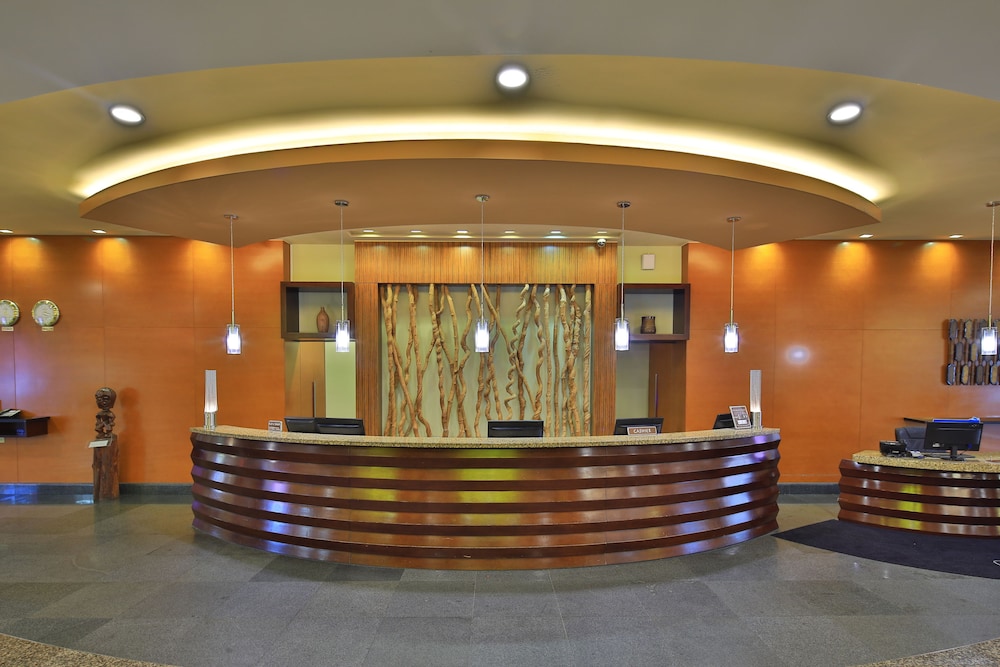 Guam Plaza Resort & Spa 8/69