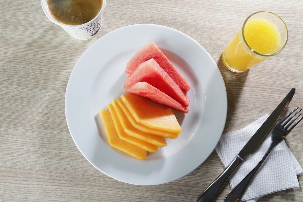 City Express Suites by Marriott Tijuana Rio 12/50