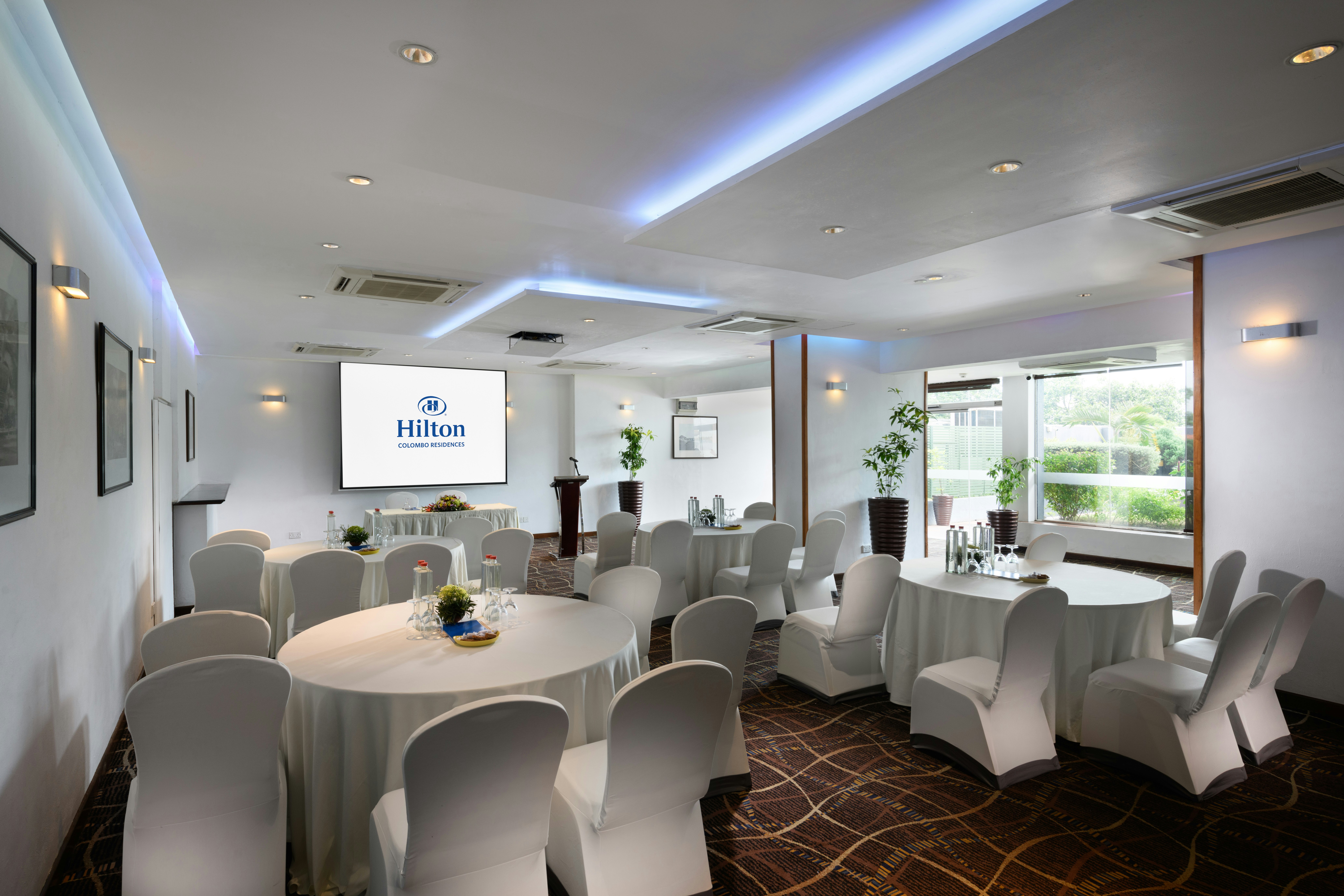Hilton Colombo Residence 74/83