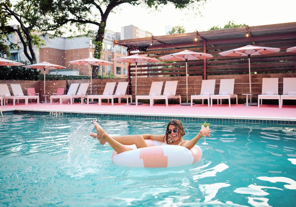 Renaissance Austin Downtown Hotel 44/50
