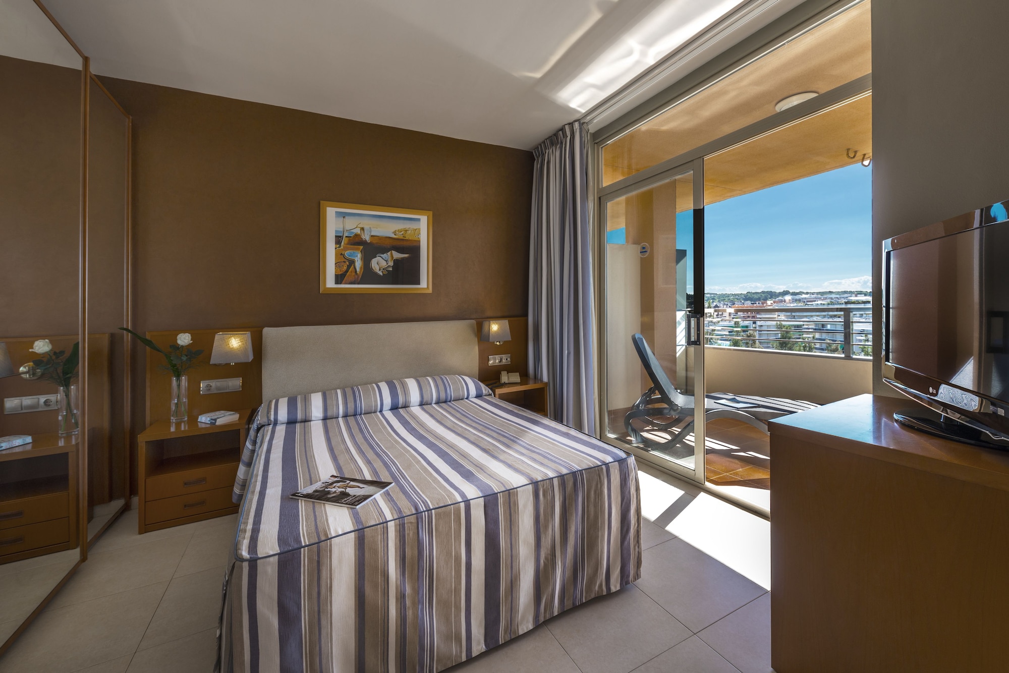 SUITE, BALCONY