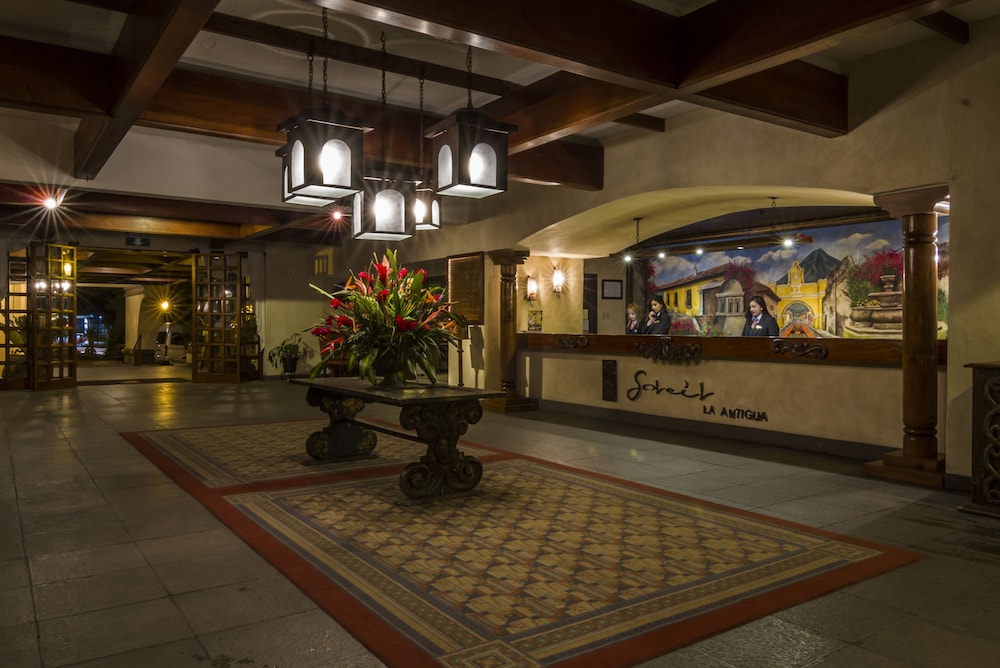 Hotel Soleil la Antigua 6/67