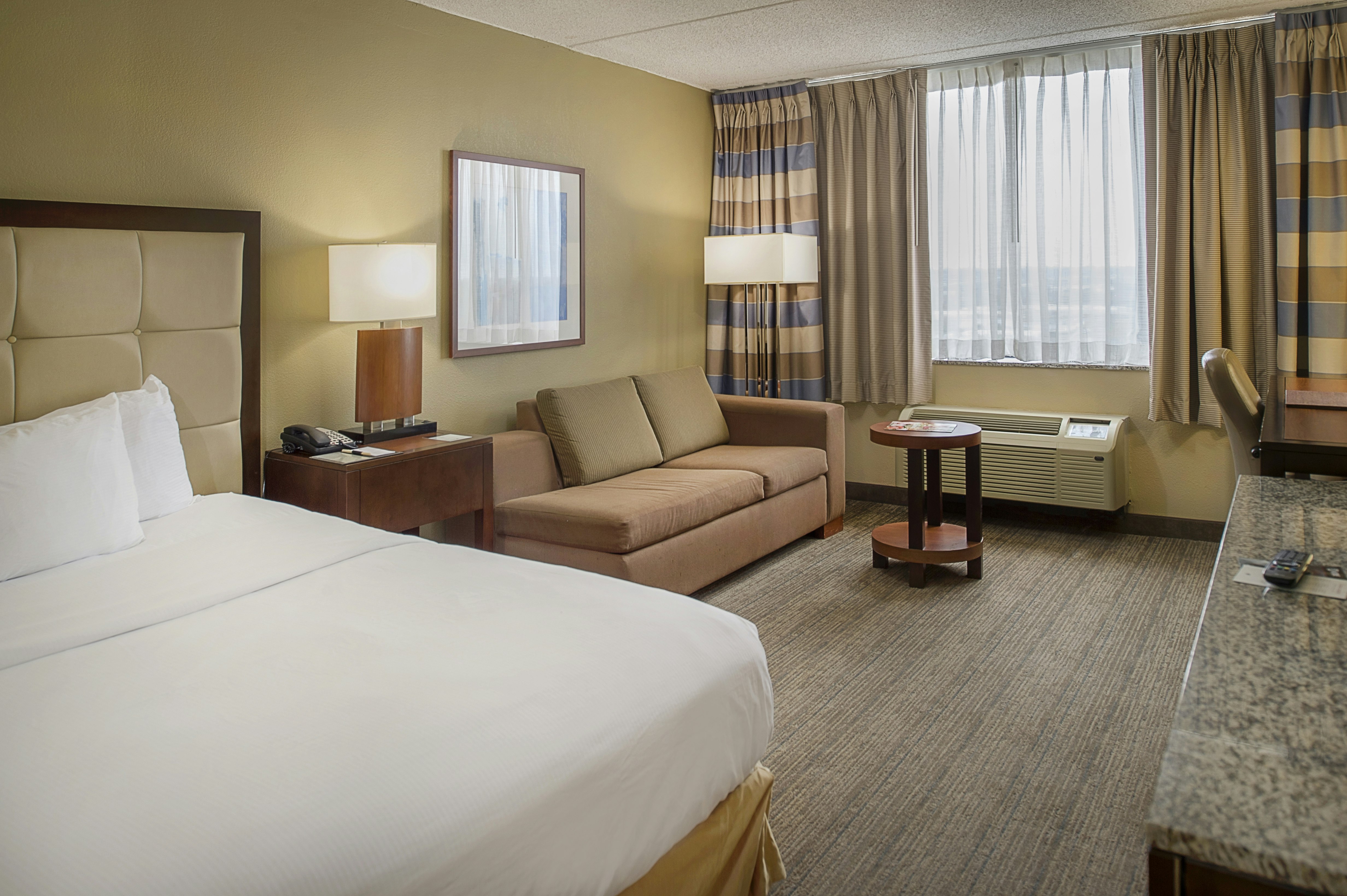 Doubletree By Hilton Hotel St Louis Westport 6/54