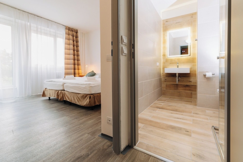 HOTEL MARTTEL 26/62