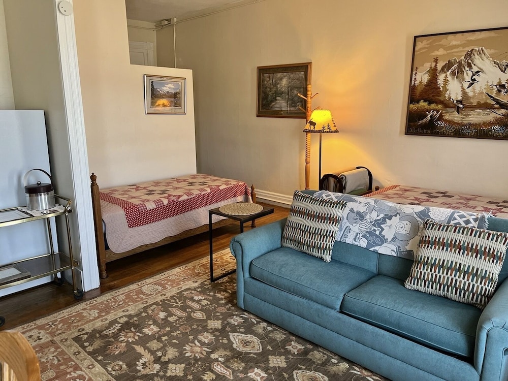 Historic Capitol Hotel Vacation Suites 18/32