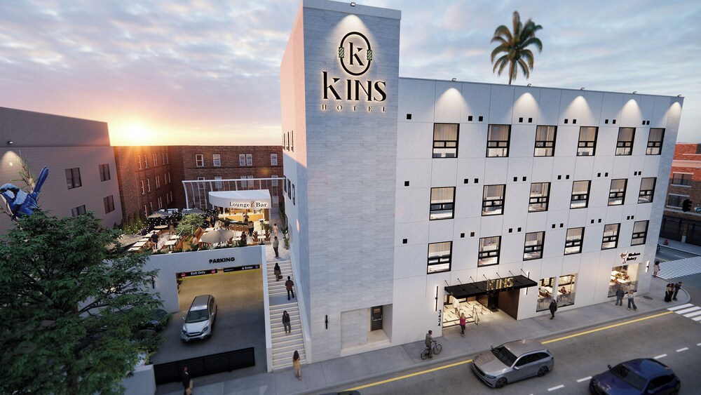 Kins Hotel 5/50