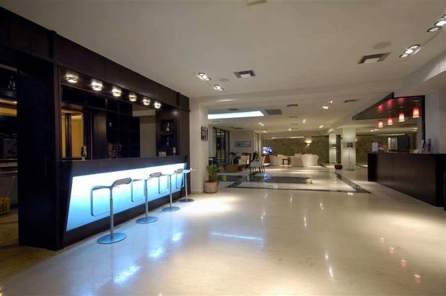 Asterion Suites & Spa - Designed for Adults 2/9