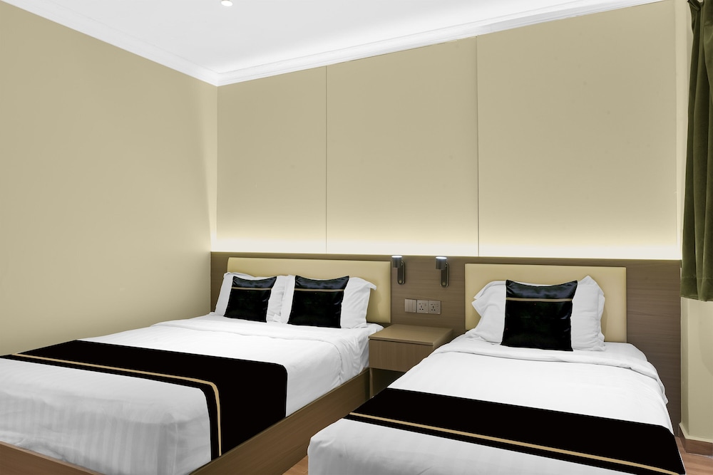 OYO 998 Queen City Hotel 23/50