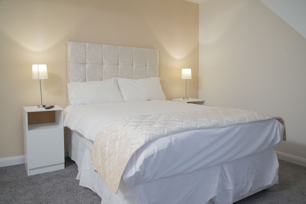 TLK Apartments and Hotel 22/50