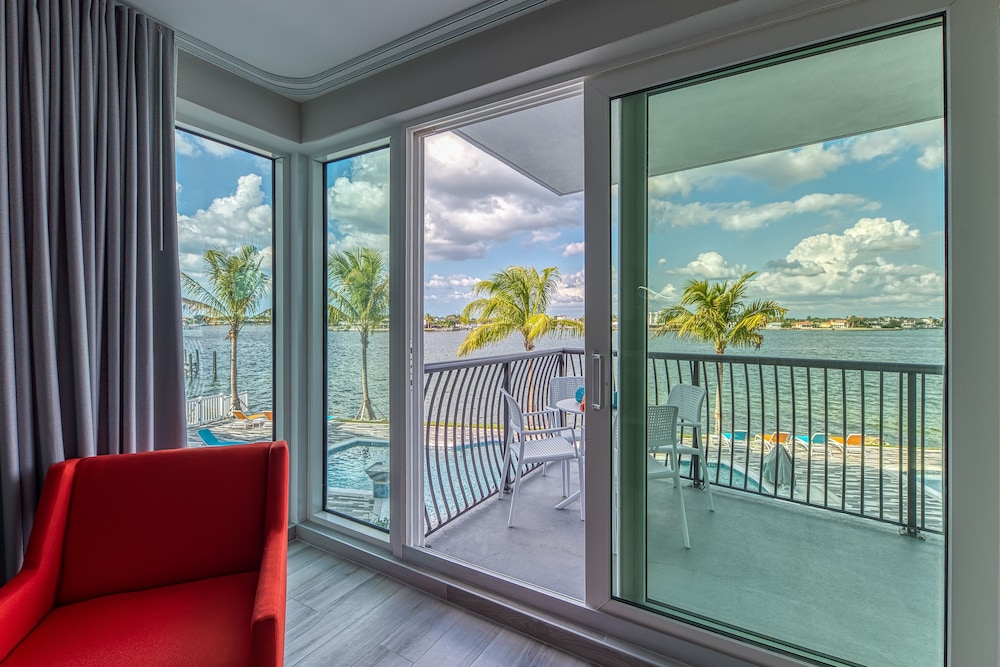 Fusion Resort in TREASURE ISLAND - FL
