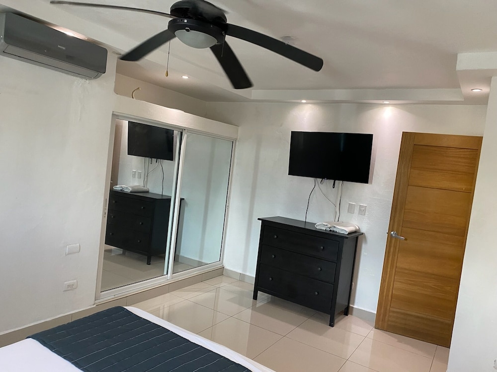 City Caribbean Hotel Boutique 57/65