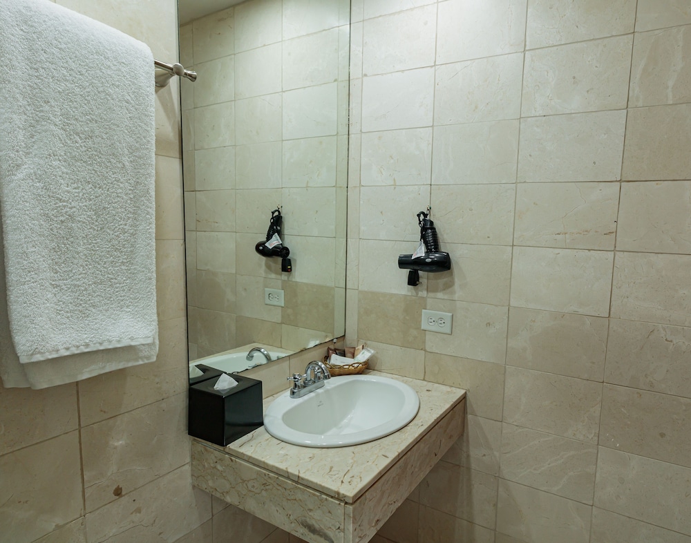 غرفة قياسية بسريرين مزدوجين، Hotel Bambito by Faranda Boutique, a member of Radisson Individuals 3/4