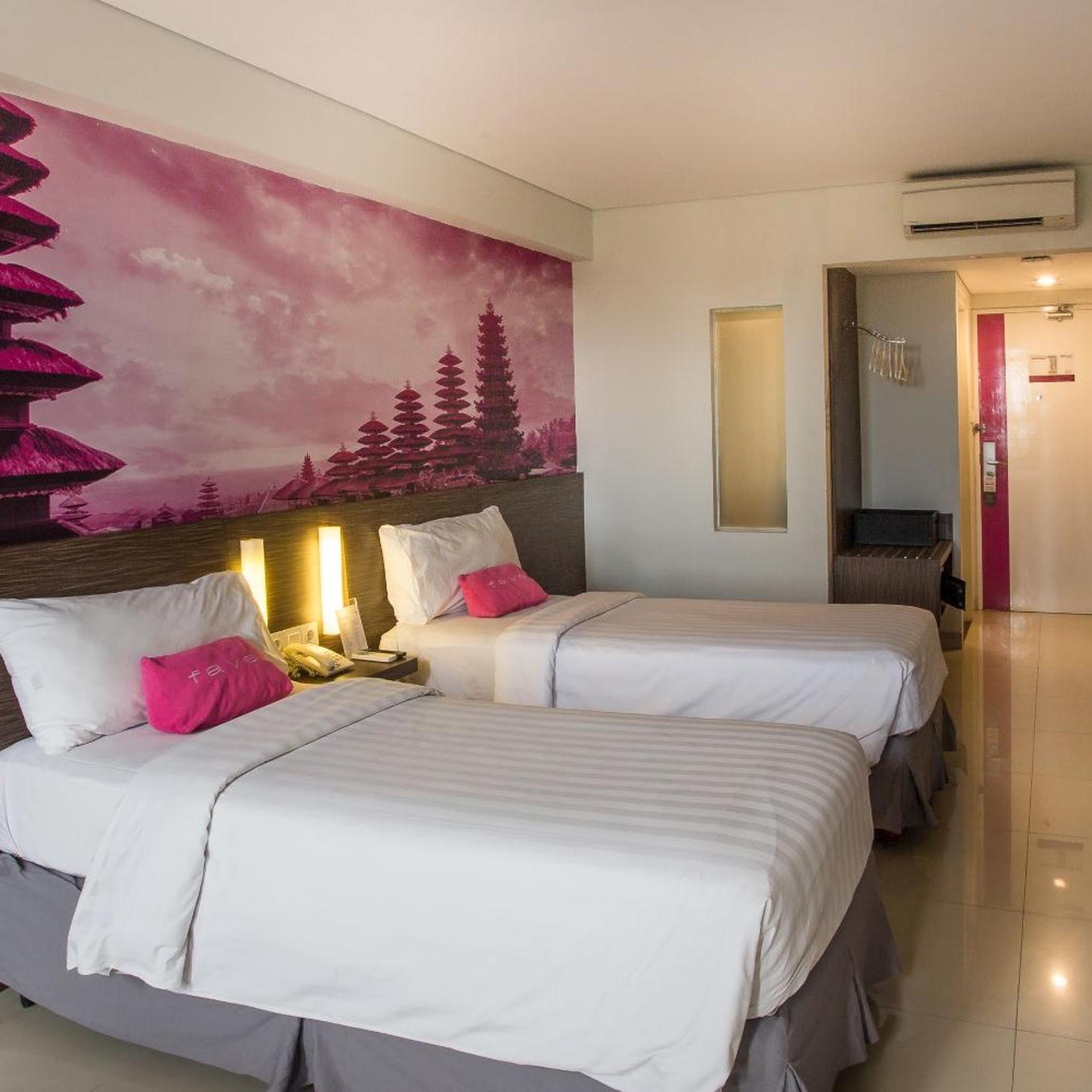 Deluxe Room Twin
