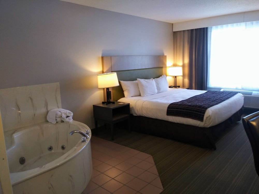 Country Inn and Suites By Radisson Grand Rapids Mn 6/17