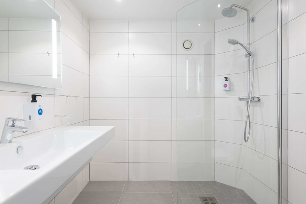 Quality Hotel Royal Corner 13/70