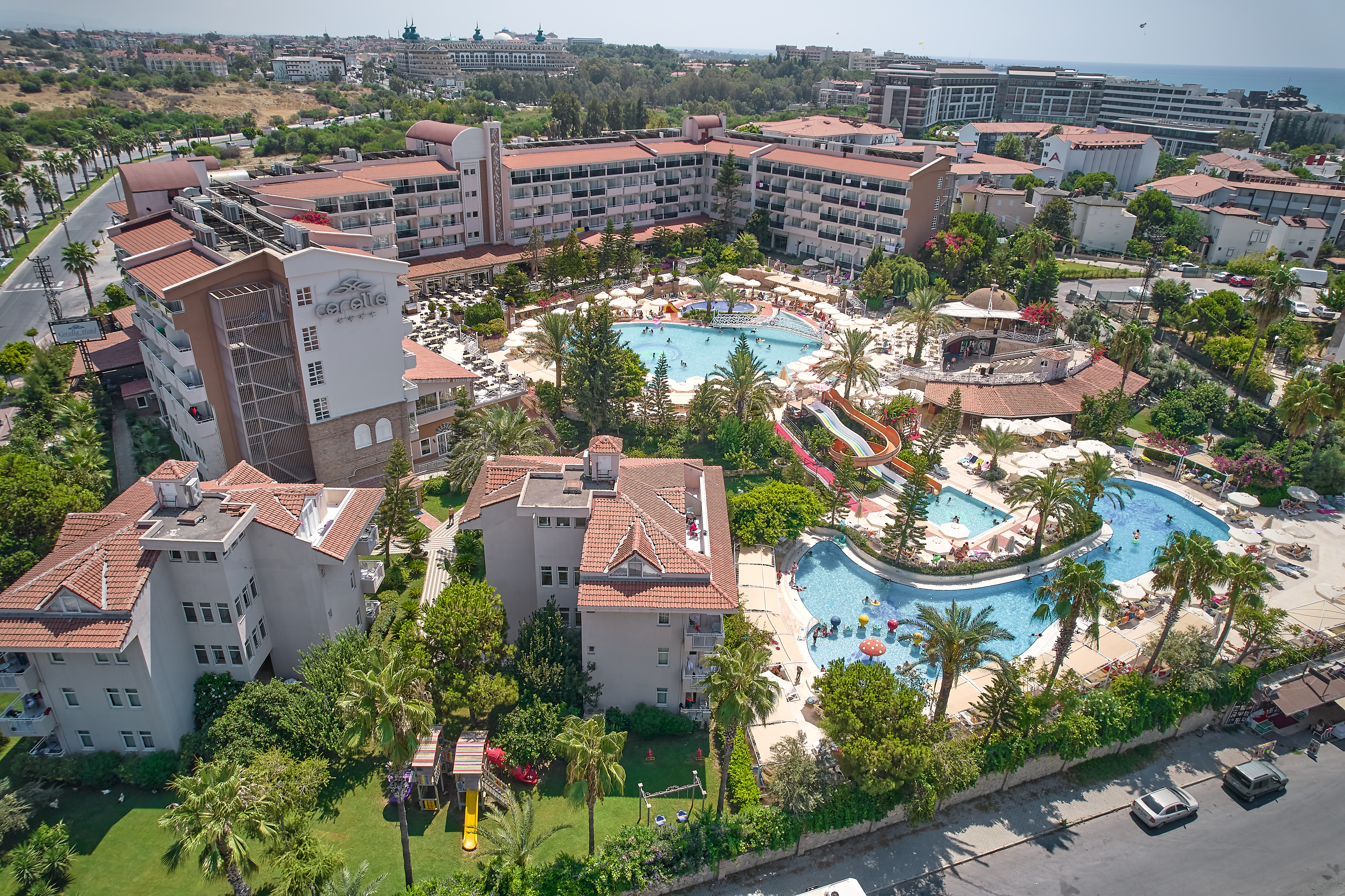Seaden Corolla Hotel 6/50