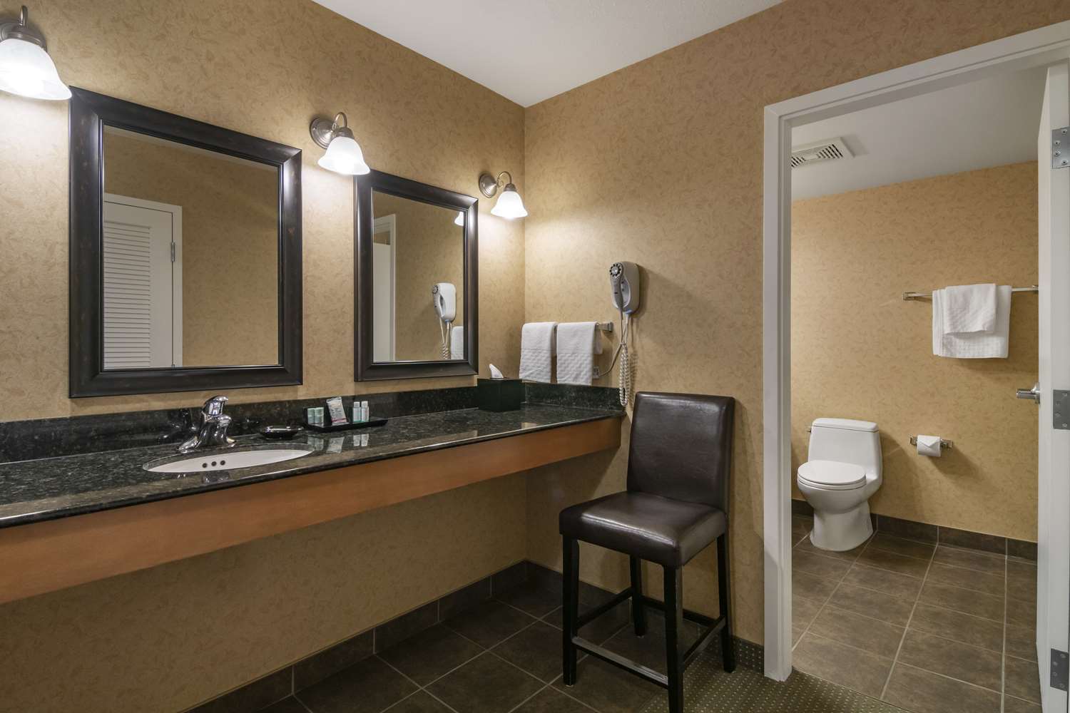 Best Western Sicamous Inn 30/30