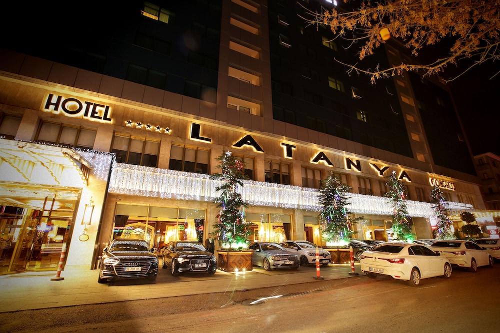 Latanya Hotel Ankara 3/76