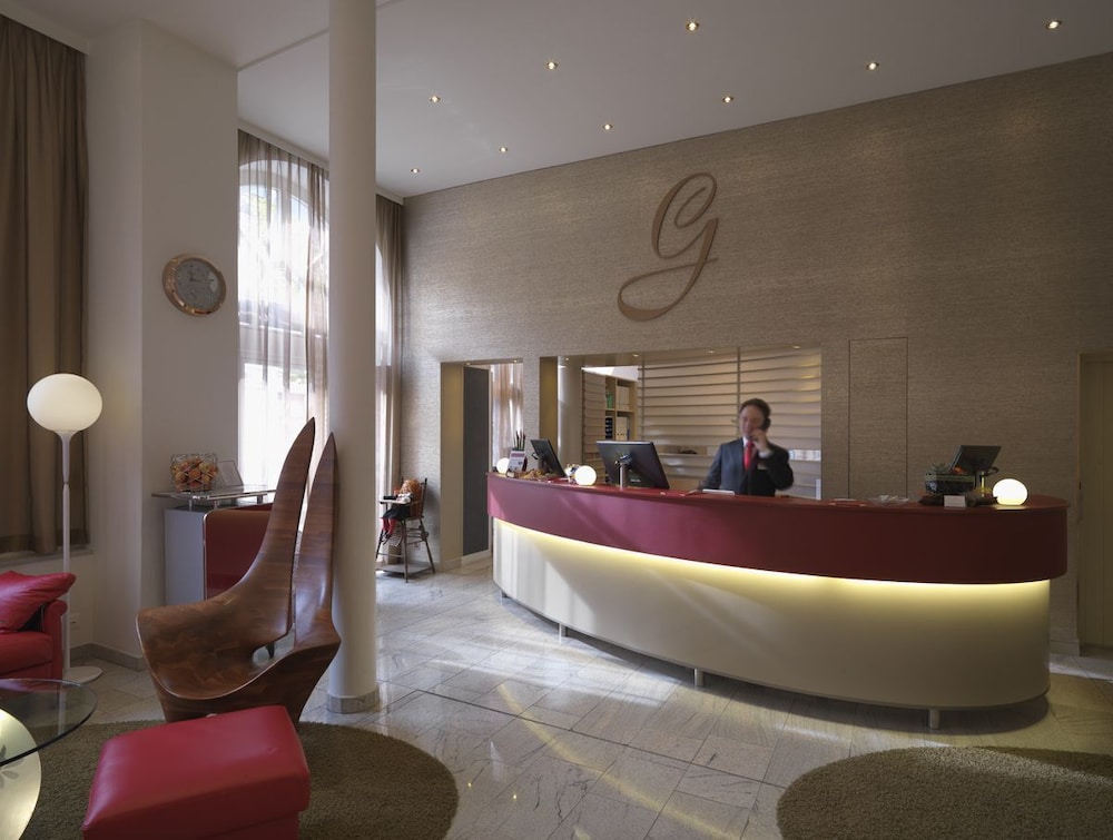 Gaia Hotel 6/75