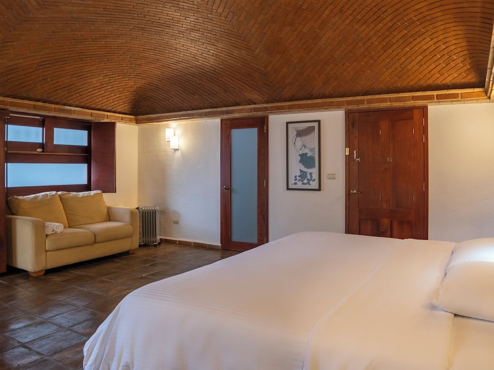 JUNIOR SUITE, STUDIO, BALCONY