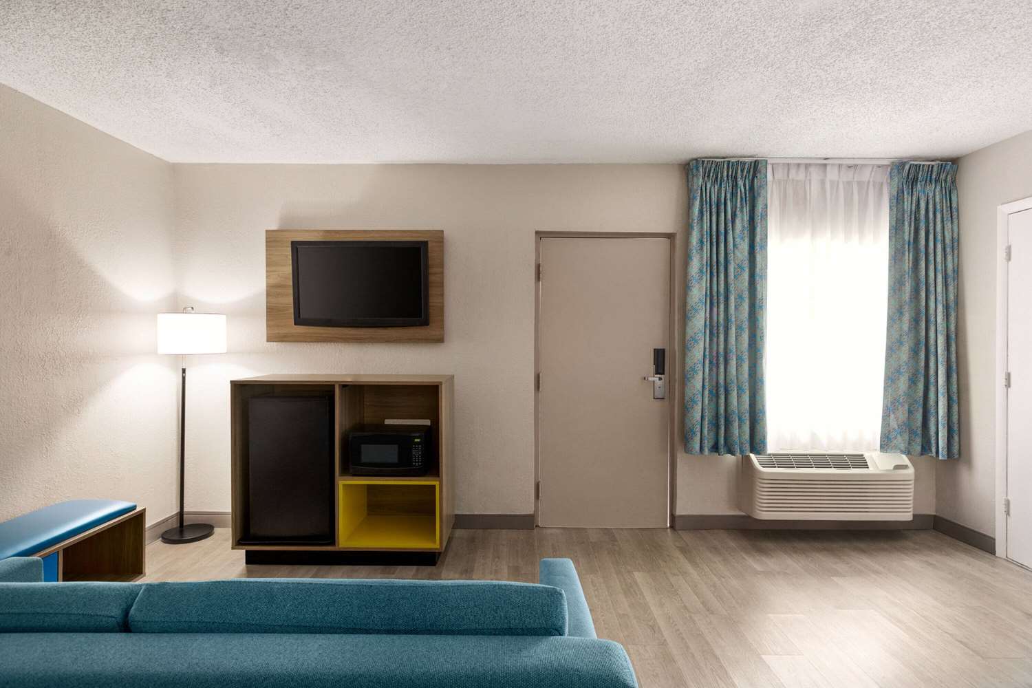 Days Inn By Wyndham Miami Airport North 27/32