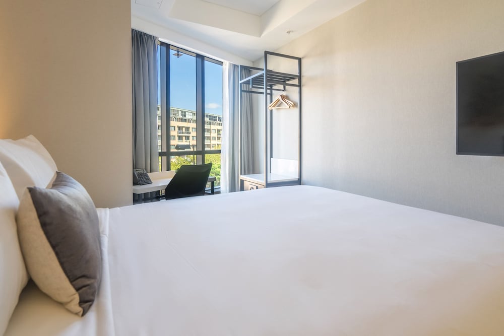 Hotel Kith Darling Harbour 33/34