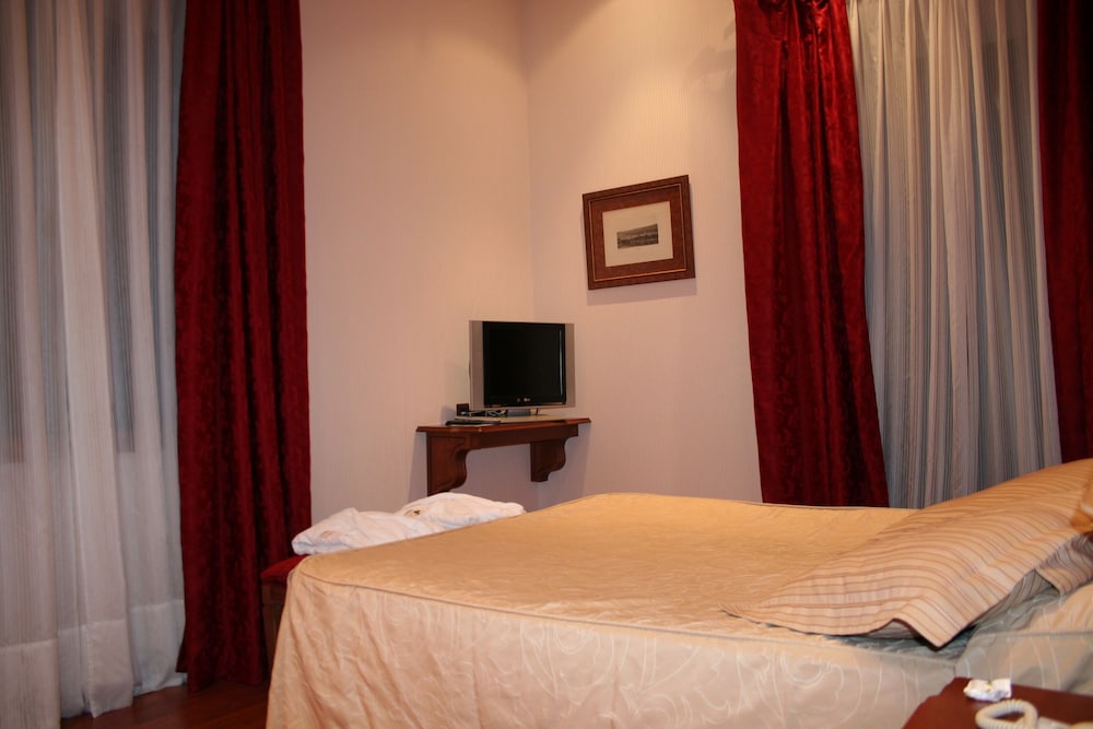 Hotel Palacio De La Magdalena 5/33