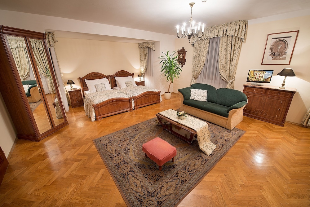 Boutique Hotel Constans 31/50