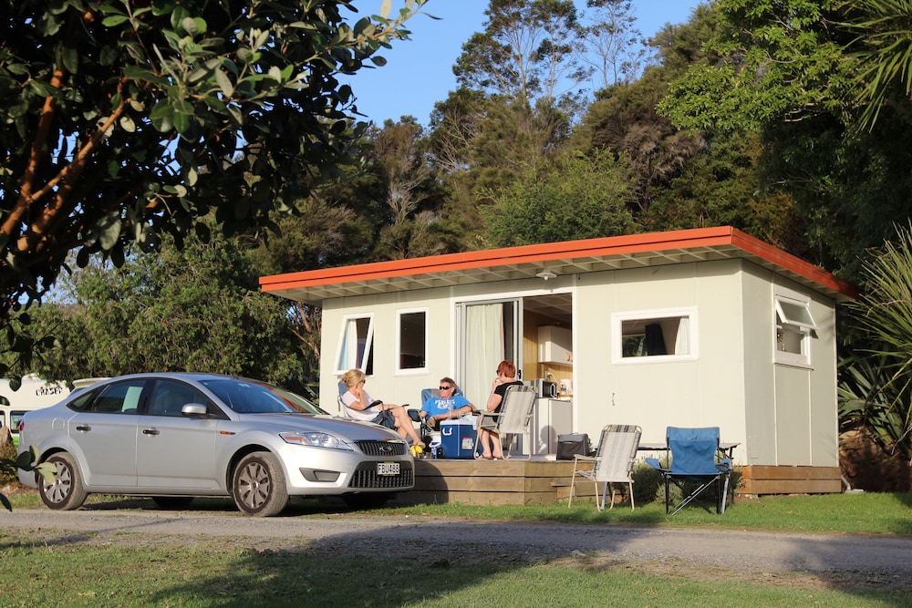 Russell-Orongo Bay Holiday Park 58/66