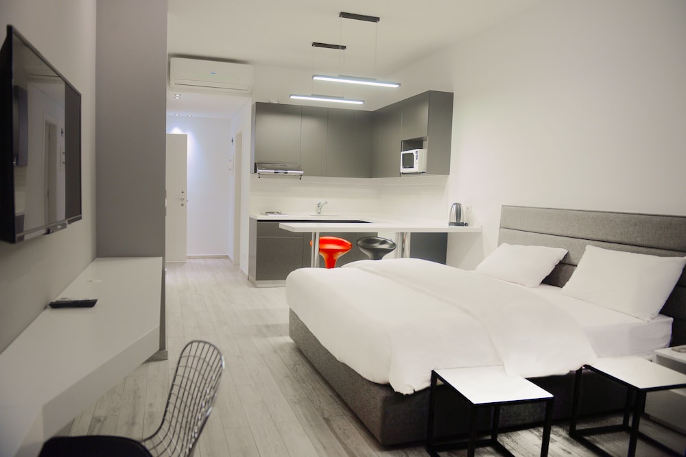 41 Twelve Hotel 7/22