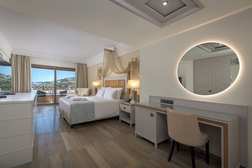 PANORAMIC, SUITE, SEA VIEW, PRIVATE POOL