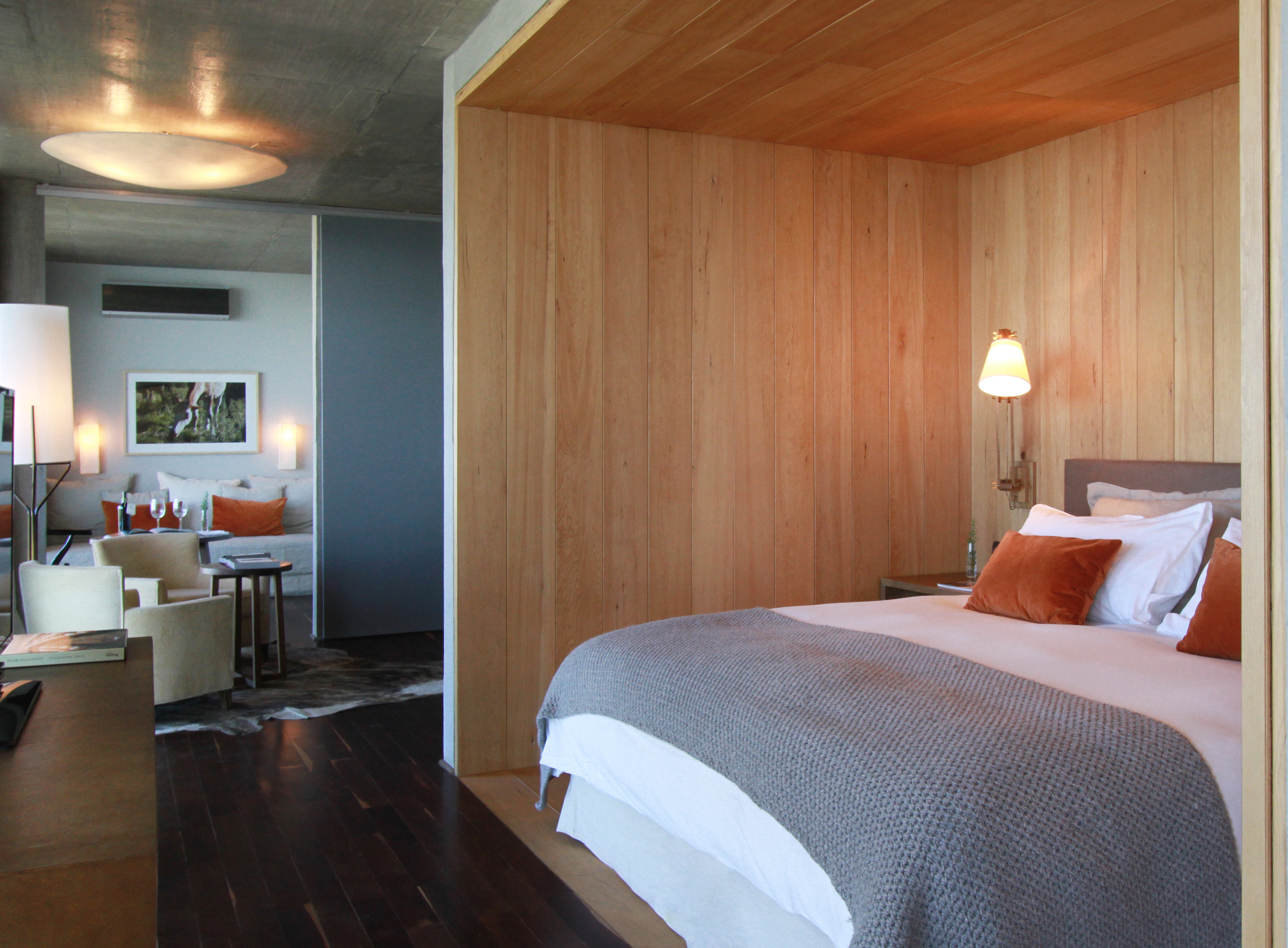 Suite, King Bed, Lagoon View