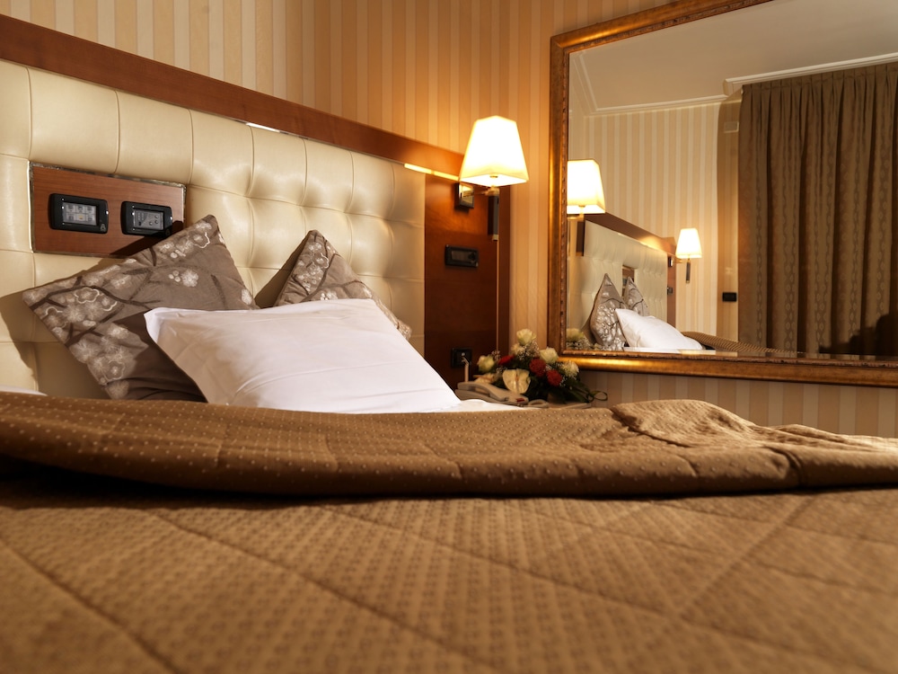 Hotel Ariston 12/28