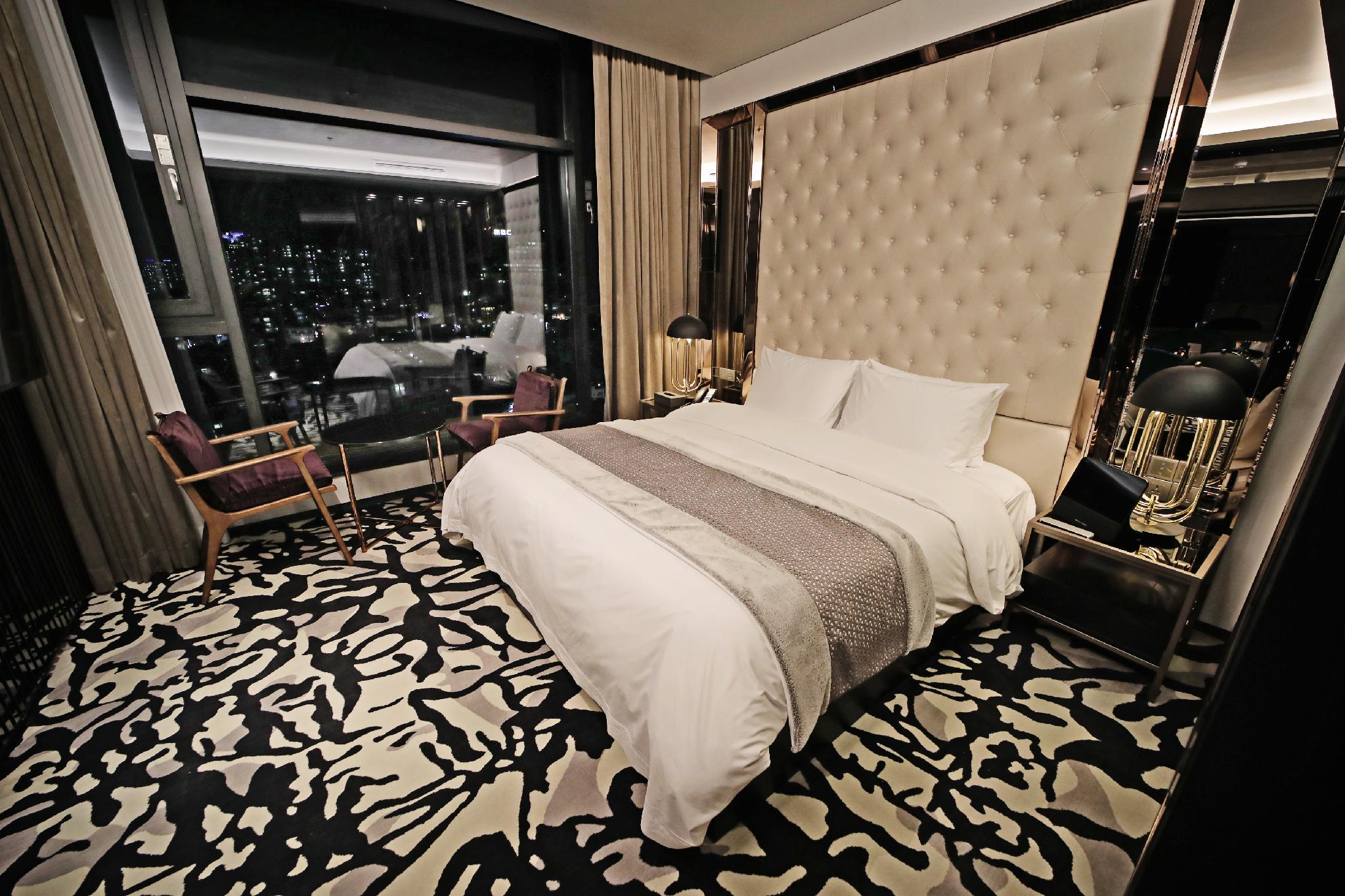 Smart, Suite, Ocean View