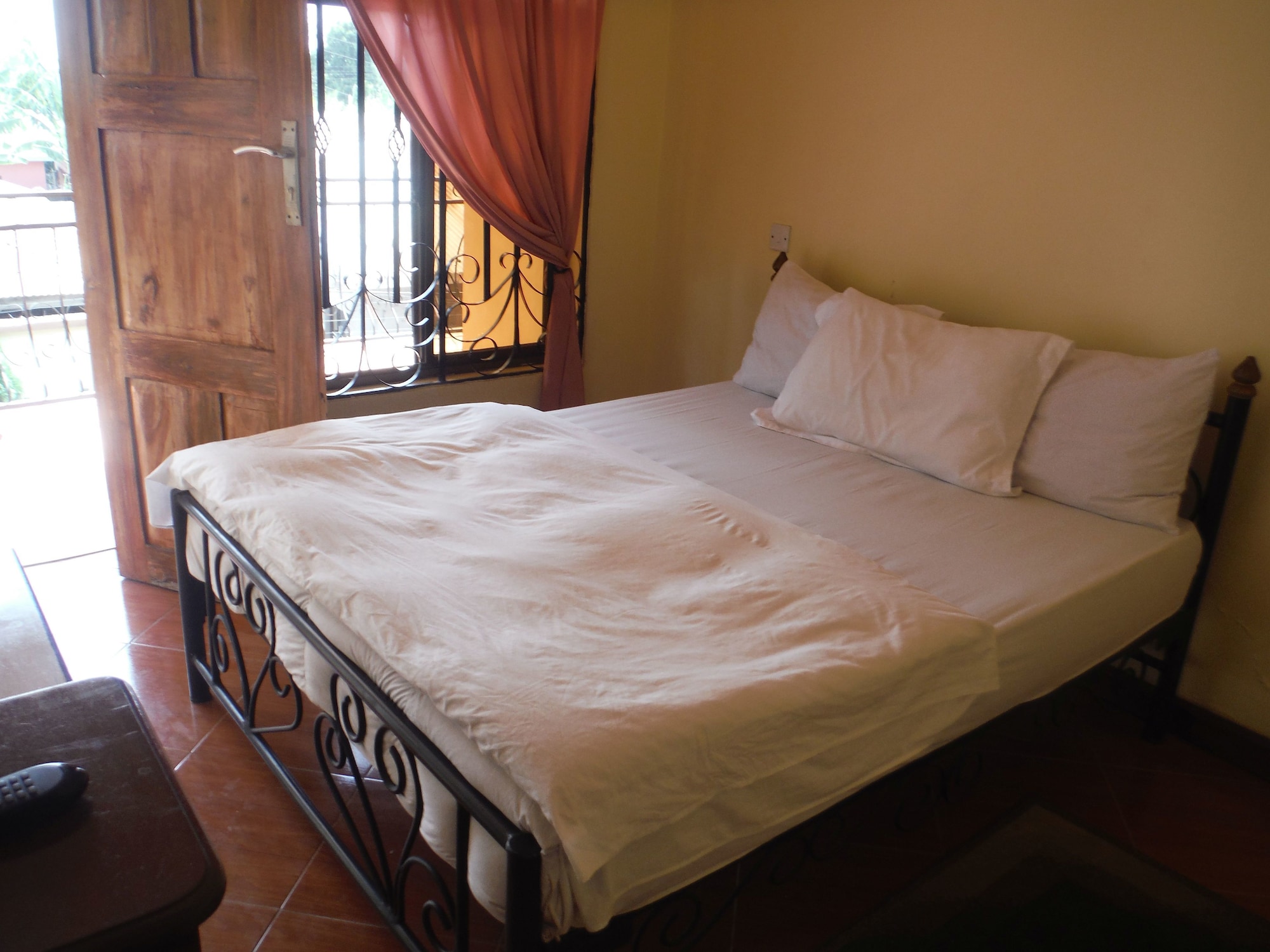 STANDARD, SINGLE, DOUBLE BED