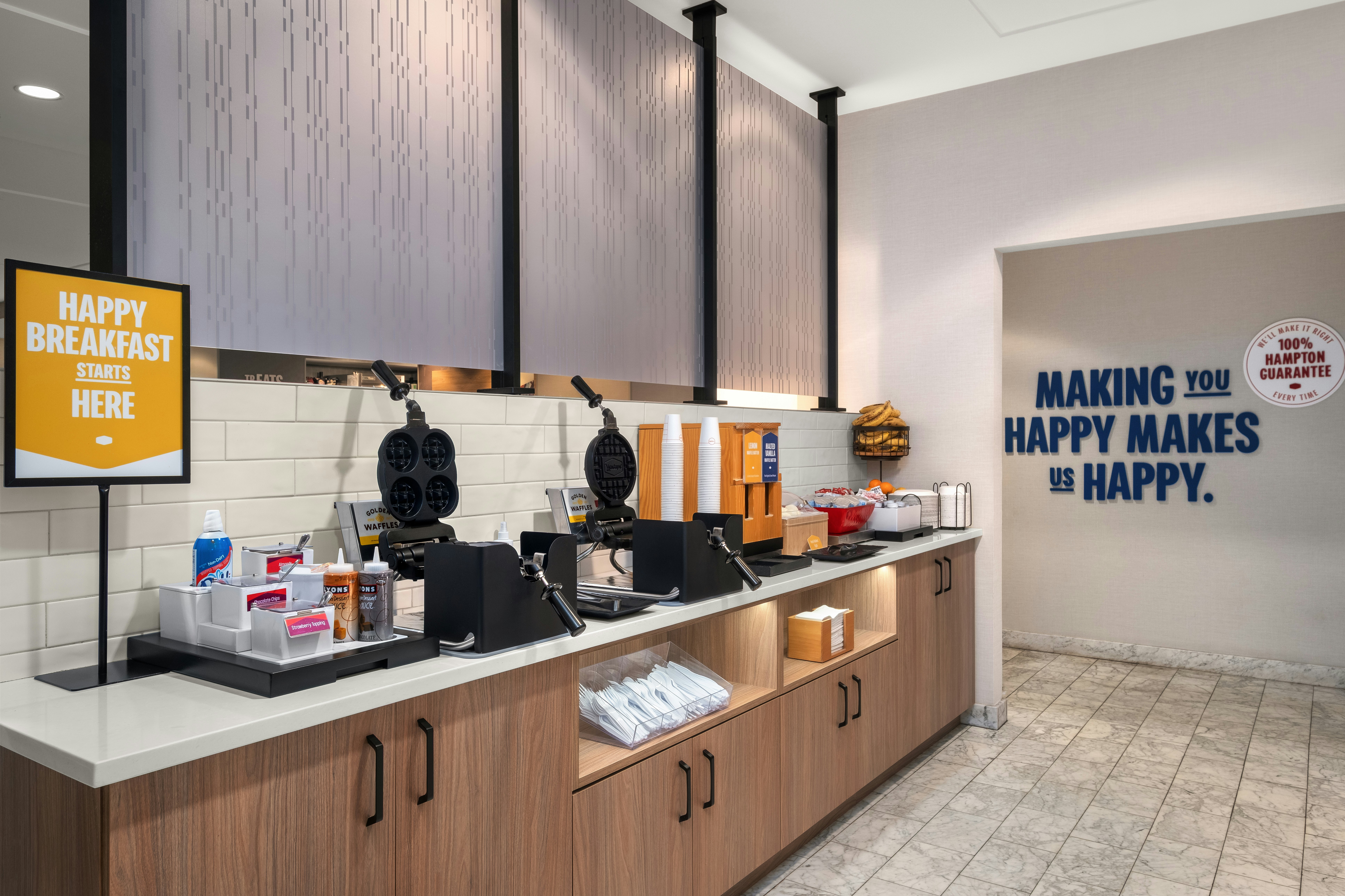 Hampton Inn Majestic Chicago Theatre District 14/52